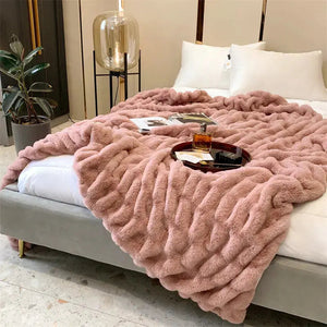 Luxury Faux Fur Throw Decorfaure