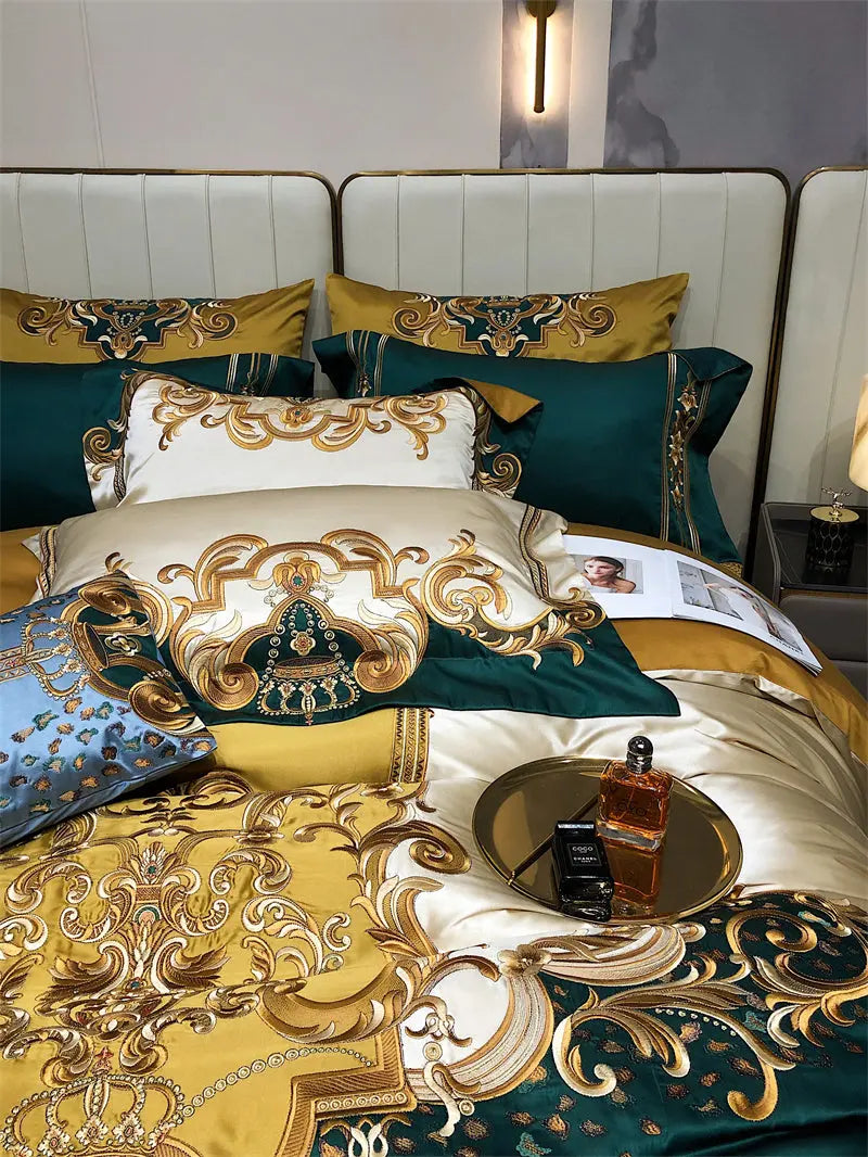 Vintage Silk Embroidered Bedding Set Decorfaure
