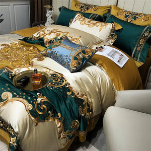 Vintage Silk Embroidered Bedding Set Decorfaure
